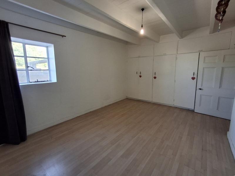 5 Bedroom Property for Sale in Stompneus Bay Western Cape